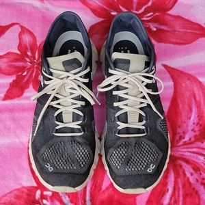On Cloud Cloud X running shoes womens size 11